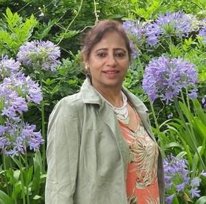 Meet your Posher, Meera